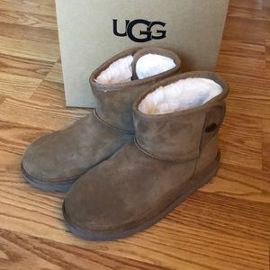 UGG JONA GIRL’S Boots